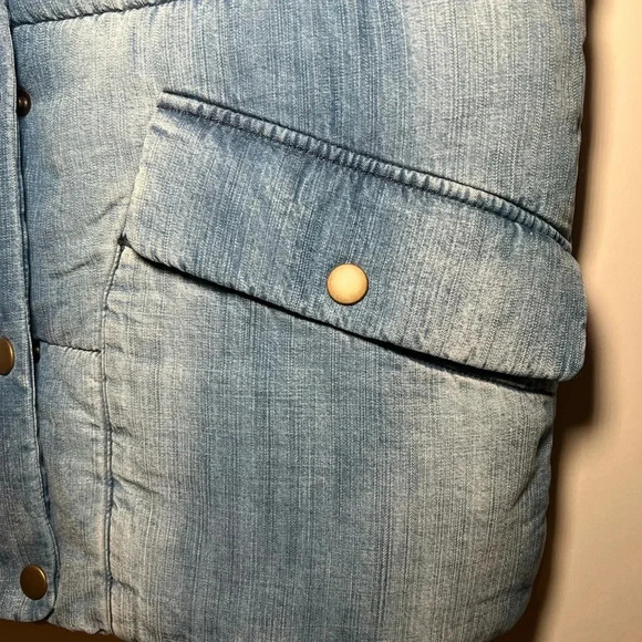 NWOT Cloth & Stone Chambray Denim Puffer Vest M - Picture 7 of 14